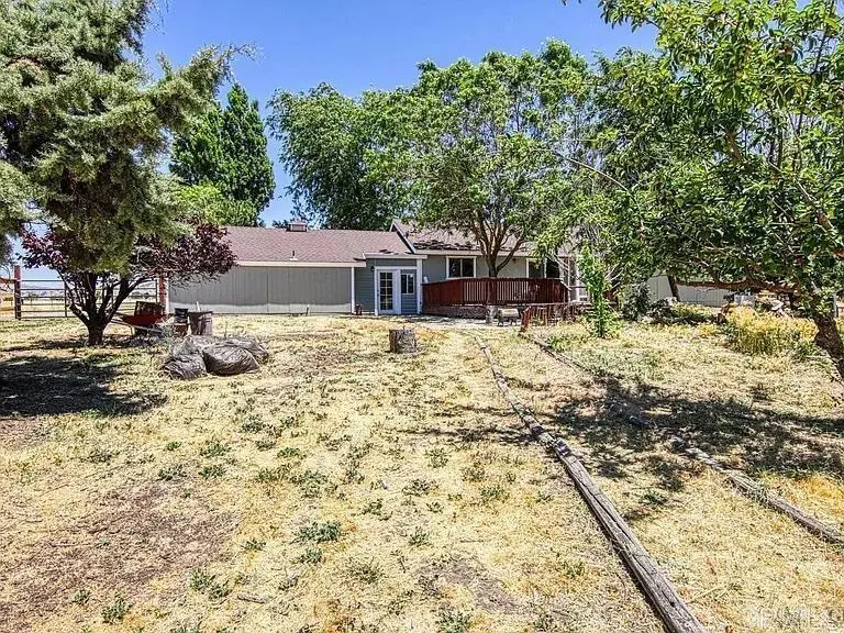18461 Santa Anita st Street, Tehachapi, CA — listing photo 1