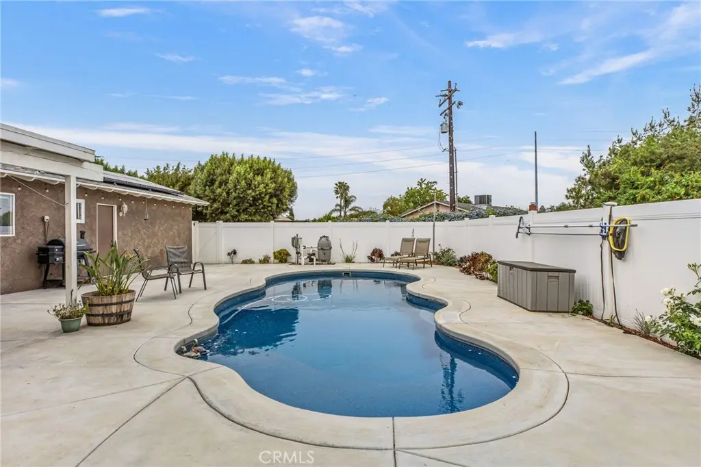 Single Family Residence for sale at 3998 Bluff, Norco, CA featuring 4 beds and 3 baths