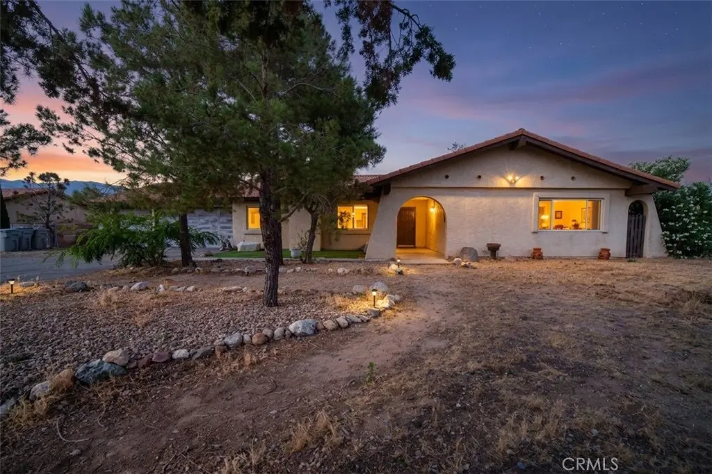 8899 Camphor Avenue, Hesperia, CA — listing photo 1