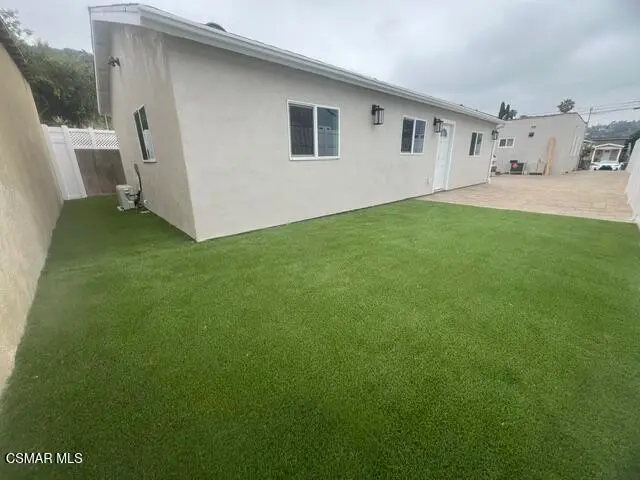 Single Family Residence for rent at 339 Avenue 56, Los Angeles, CA featuring 2 beds and 2 baths