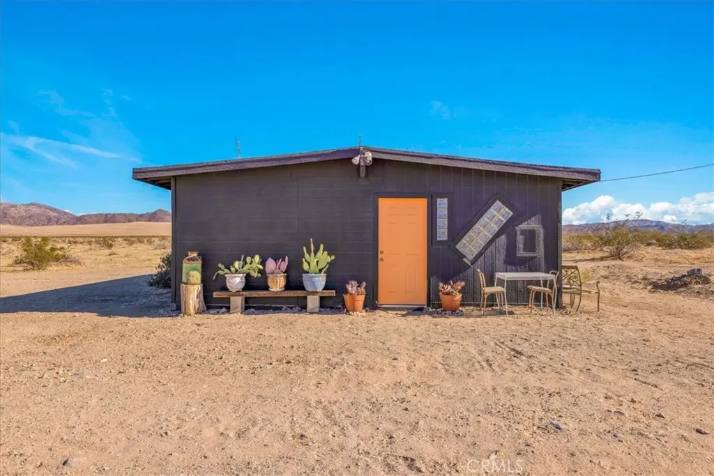 87101 29 Palms Highway, 29 Palms, CA — listing photo 1