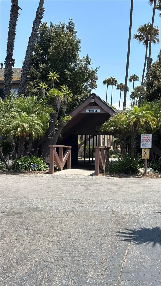 Condominium for sale at 1920 N H Street 235, Oxnard, CA featuring 1 bed and 1 bath
