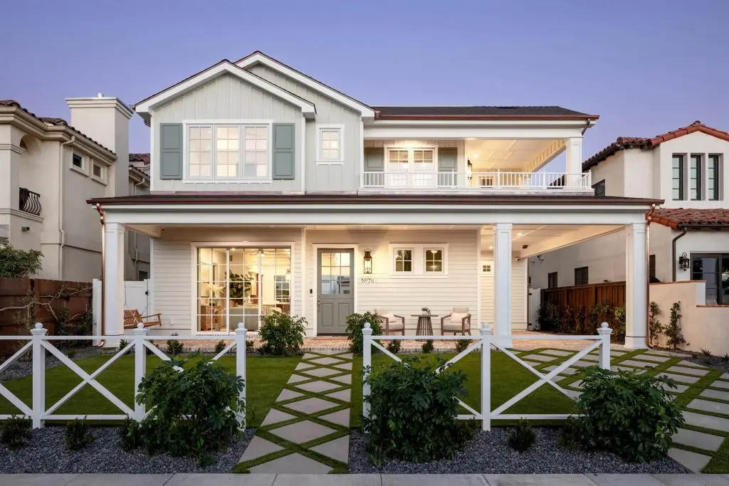 Single Family Residence for sale at 711 H Ave, Coronado, CA featuring 5 beds and 7 baths