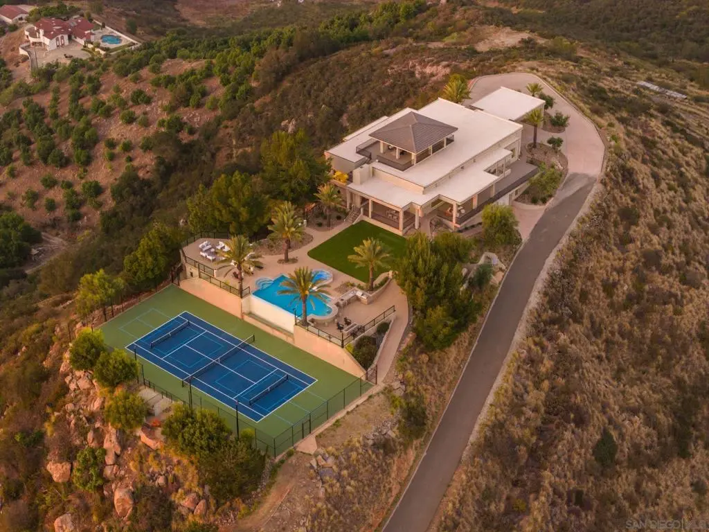 Single Family Residence for sale at 2297 Sunshine Mountain Rd, San Marcos, CA featuring 7 beds and 8 baths