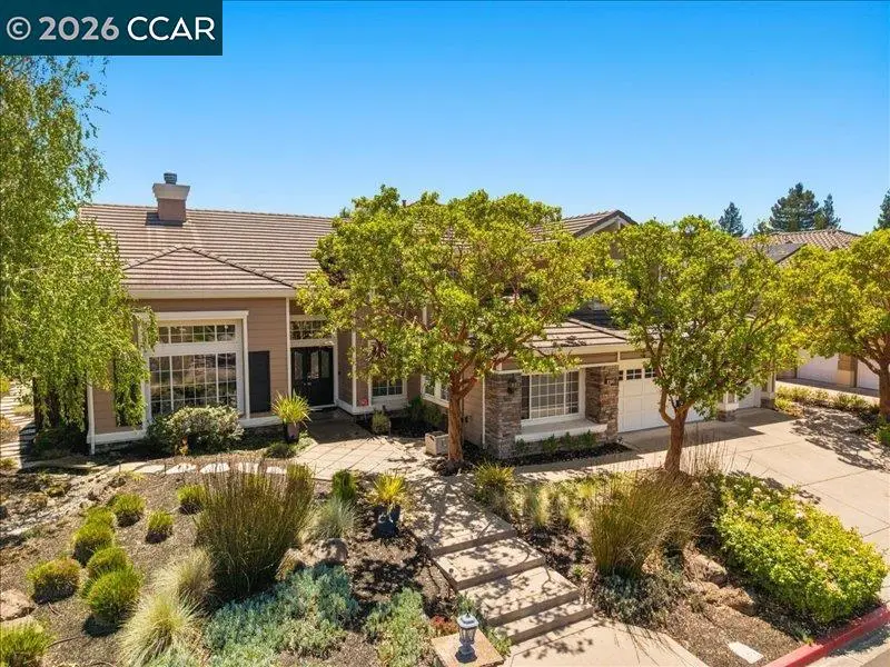 Single Family Residence for sale at 116 Victoria Pl, Danville, CA featuring 6 beds and 5 baths