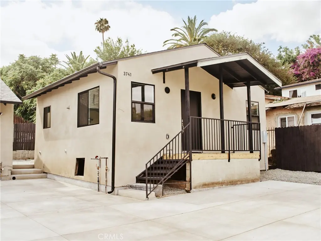 Residential Lease for rent at 3741 Locke Avenue, Los Angeles, Los Angeles County, CA featuring 2 beds and 2 baths