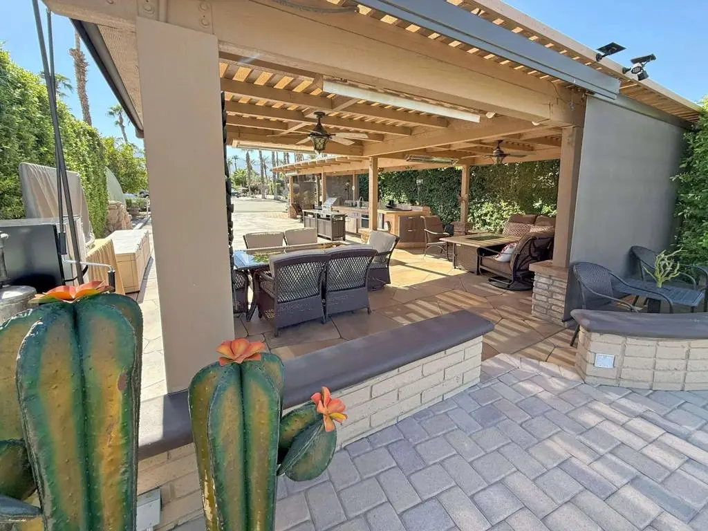 Mobile Home for sale at 80394 Ave 48 31, Indio, CA
