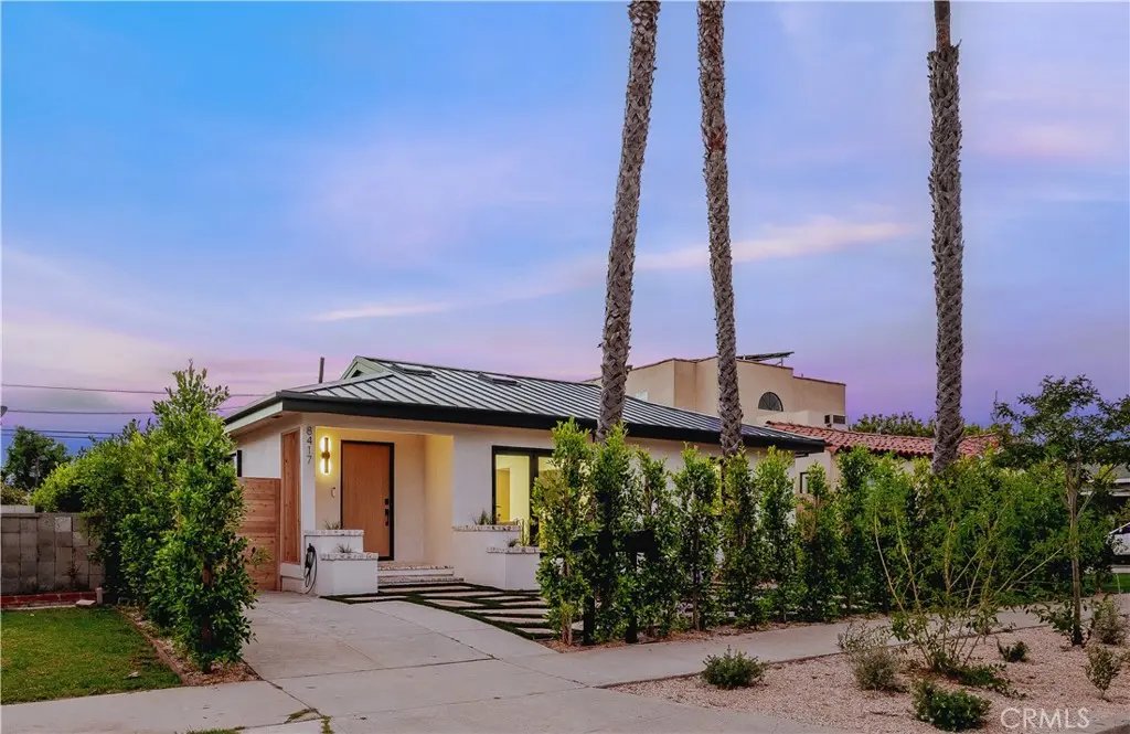 Residential Lease for rent at 8417 Holy Cross Place, Los Angeles, Los Angeles County, CA featuring 4 beds and 4 baths
