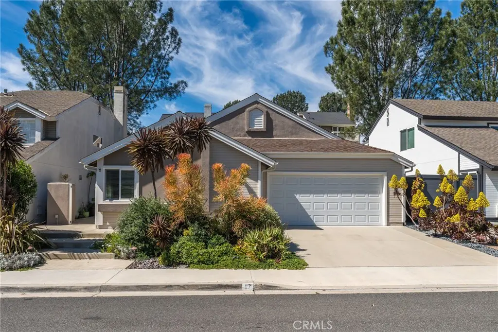 Single Family Residence for sale at 17 Spicewood, Aliso Viejo, CA featuring 3 beds and 2 baths