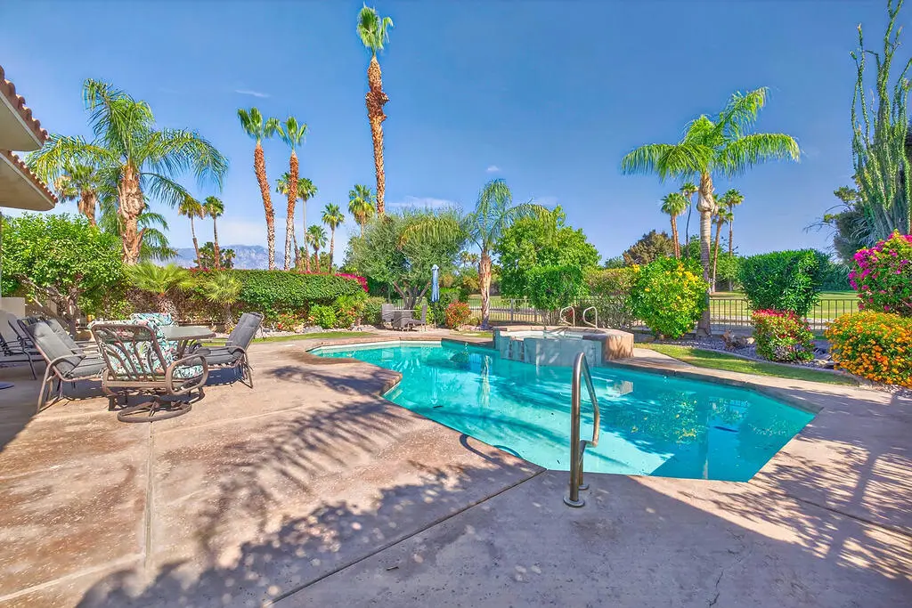 83 N Kavenish Drive, Rancho Mirage, CA — listing photo 1