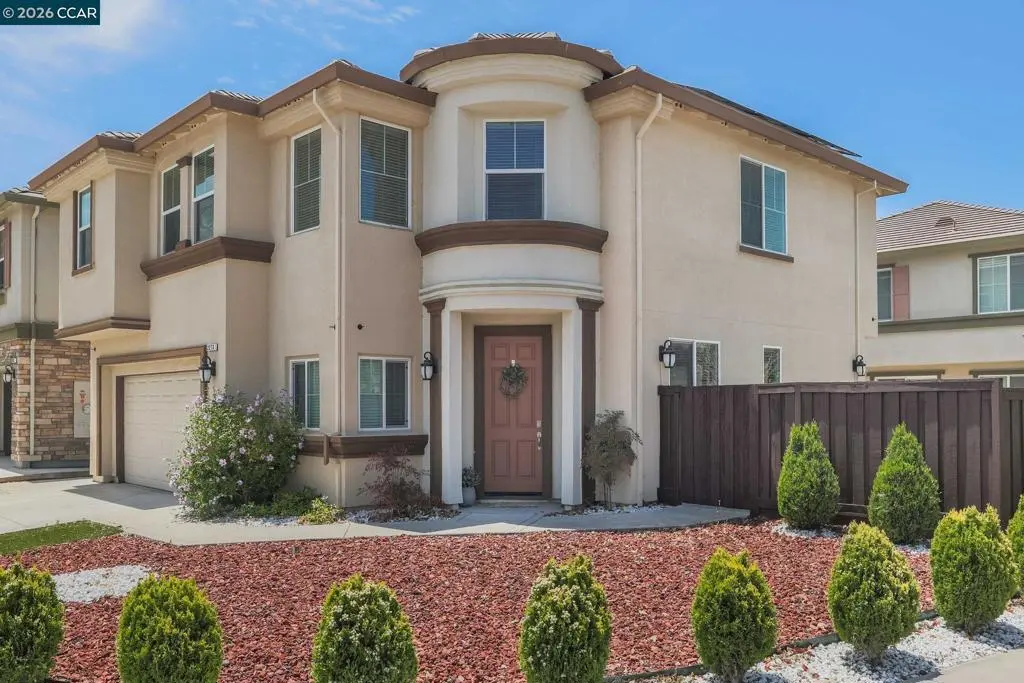 Single Family Residence for sale at 2273 Toscana Dr, Pittsburg, CA featuring 4 beds and 3 baths