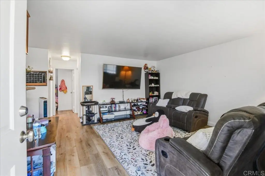 12805 Mapleview St 8, Lakeside, CA — listing photo 1