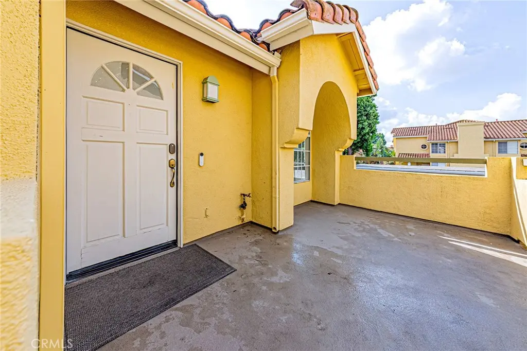Condominium for sale at 55 Alicante Aisle, Irvine, CA featuring 2 beds and 2 baths