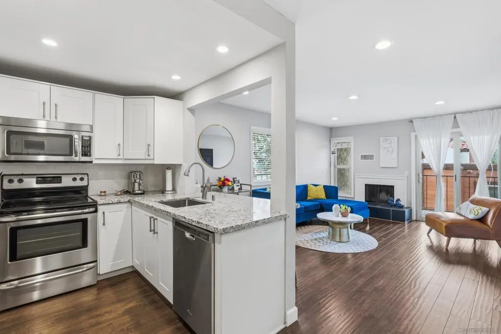 Condominium for sale at 2960 Broadway 7, San Diego, CA featuring 1 bed and 1 bath