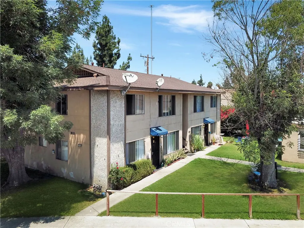 Quadruplex for sale at 1600 Picadilly, Fullerton, CA