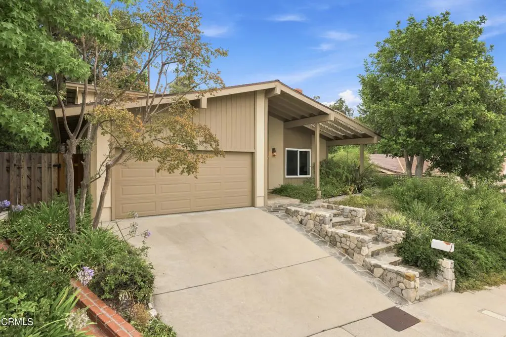 Single Family Residence for sale at 3141 Kingridge Way, Glendale, CA featuring 4 beds and 3 baths