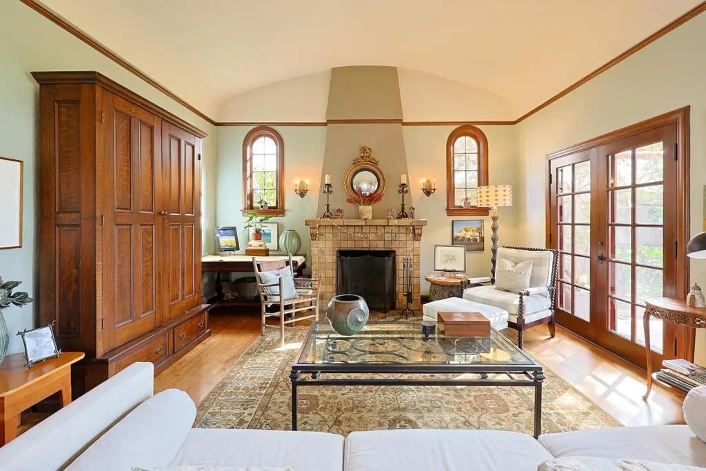 Single Family Residence for rent at 1027 Adella, Coronado, CA featuring 3 beds and 2 baths