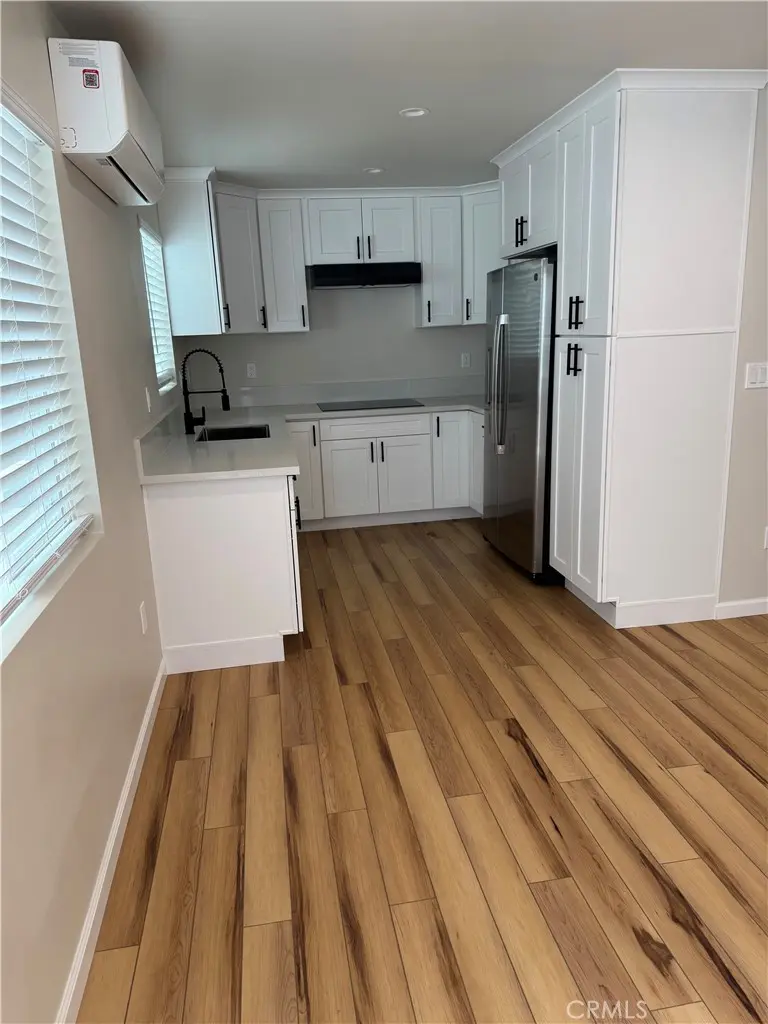 Single Family Residence for rent at 334 A Orizaba Avenue, Long Beach, CA featuring 2 beds and 1 bath