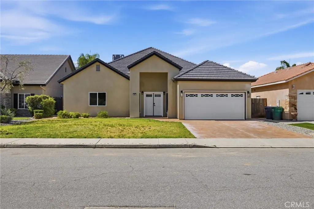 547 Shady Meadow Court, Bakersfield, CA — listing photo 1