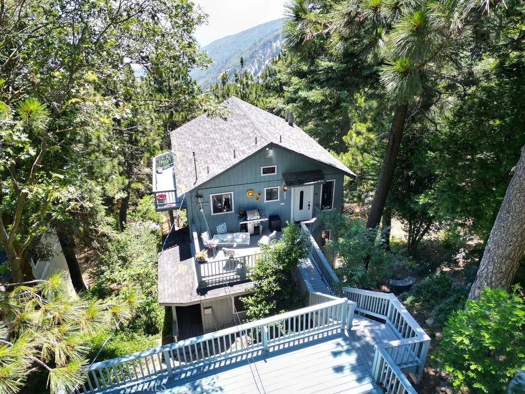 21543 Peak Circle, Cedarpines Park, CA — listing photo 1