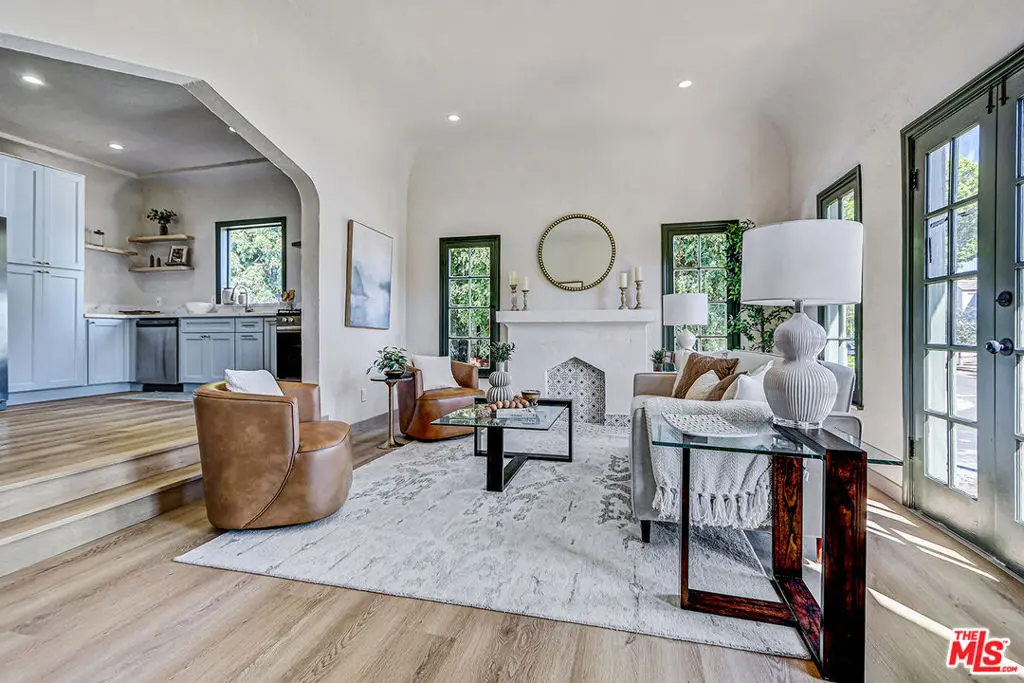 Condominium for sale at 1803 S Sycamore Avenue, Los Angeles, CA featuring 3 beds and 2 baths