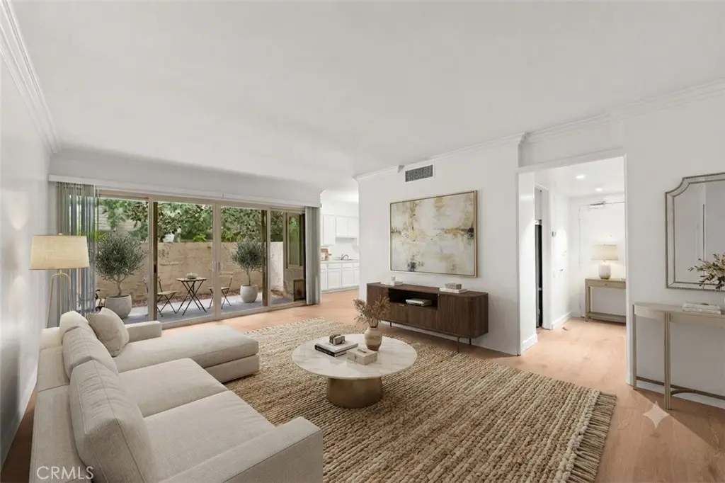 Condominium for sale at 985 E California, Pasadena, CA featuring 2 beds and 2 baths