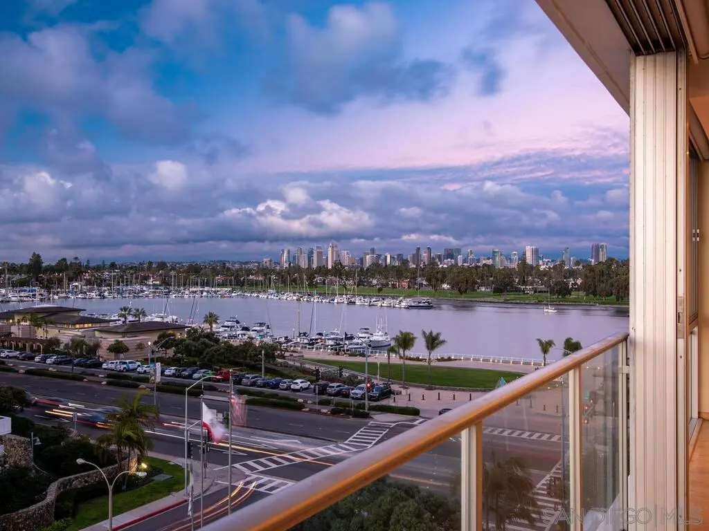 1810 Avenida del Mundo 505, Coronado, CA — listing photo 1