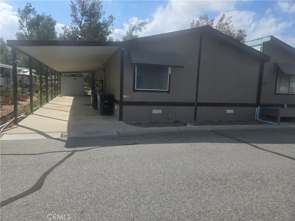 Manufactured In Park for sale at 5001 Florida 381, Hemet, CA featuring 3 beds and 2 baths