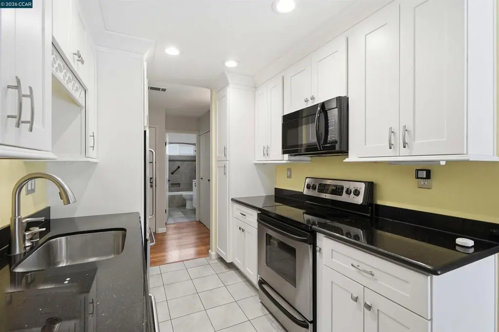 Condominium for sale at 775 Center Ave, Martinez, CA featuring 1 bed and 1 bath