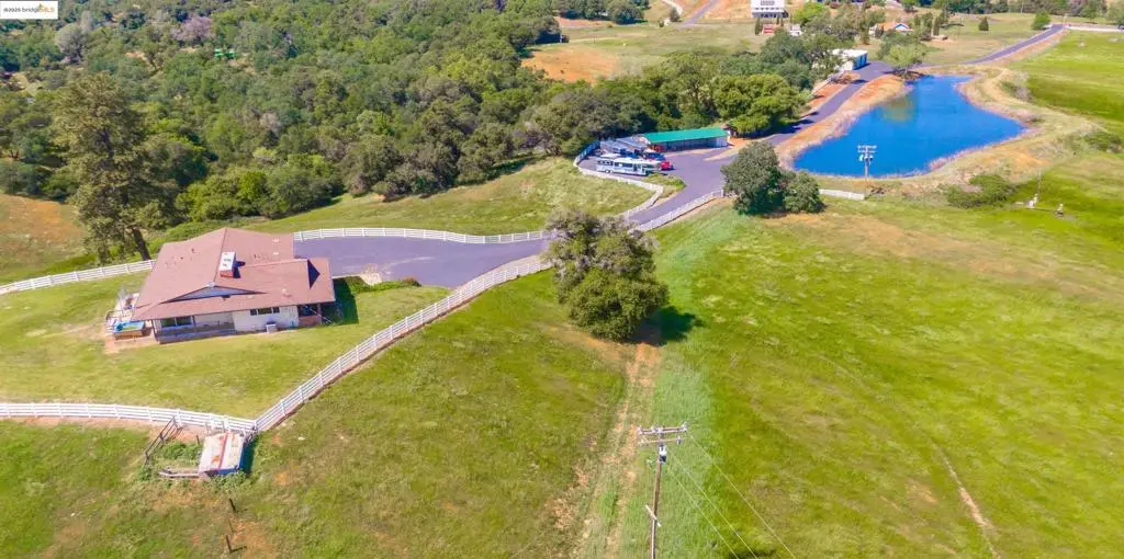 Single Family Residence for sale at 9325 Fraguero, Sonora, CA featuring 3 beds and 2 baths