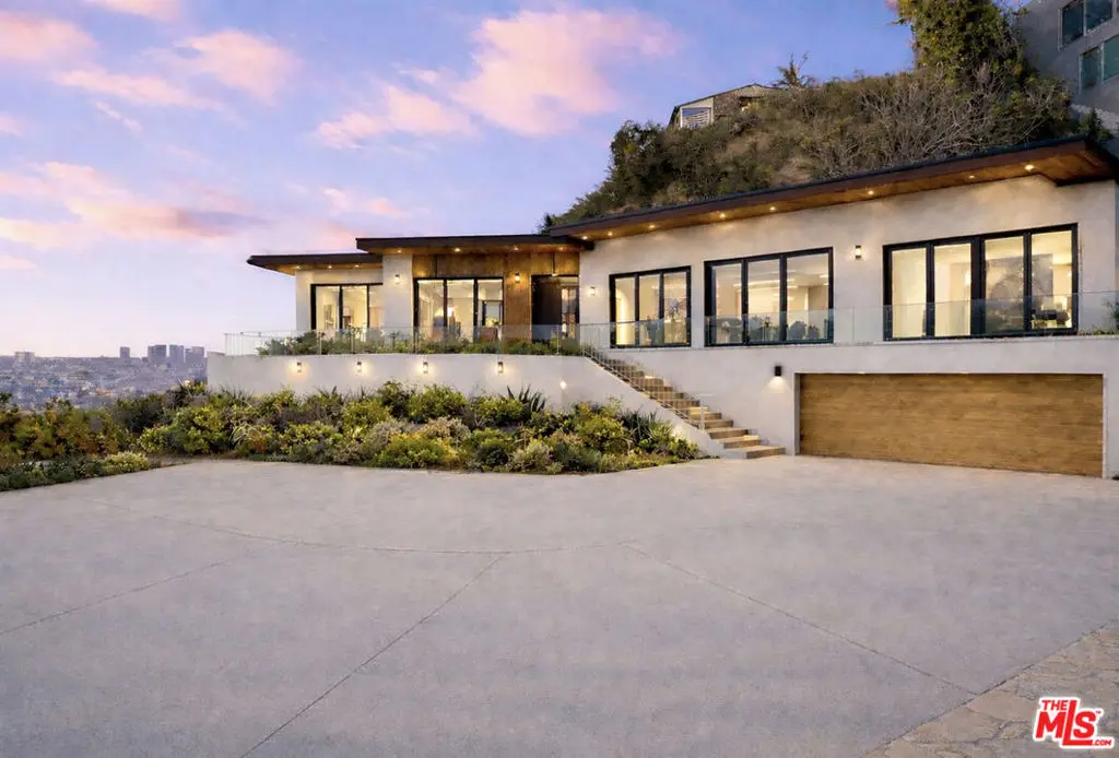 Single Family Residence for sale at 8527 Hedges Way, Los Angeles, CA featuring 6 beds and 6 baths