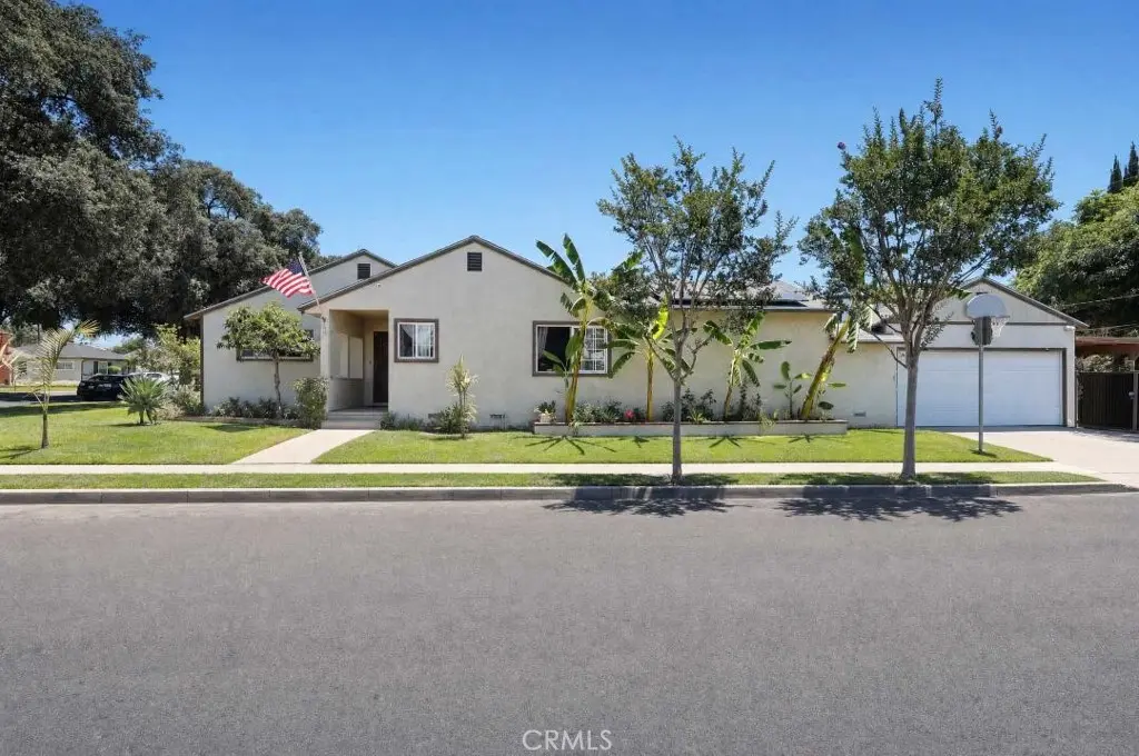 Single Family Residence for sale at 502 E Camile, Santa Ana, CA featuring 4 beds and 2 baths