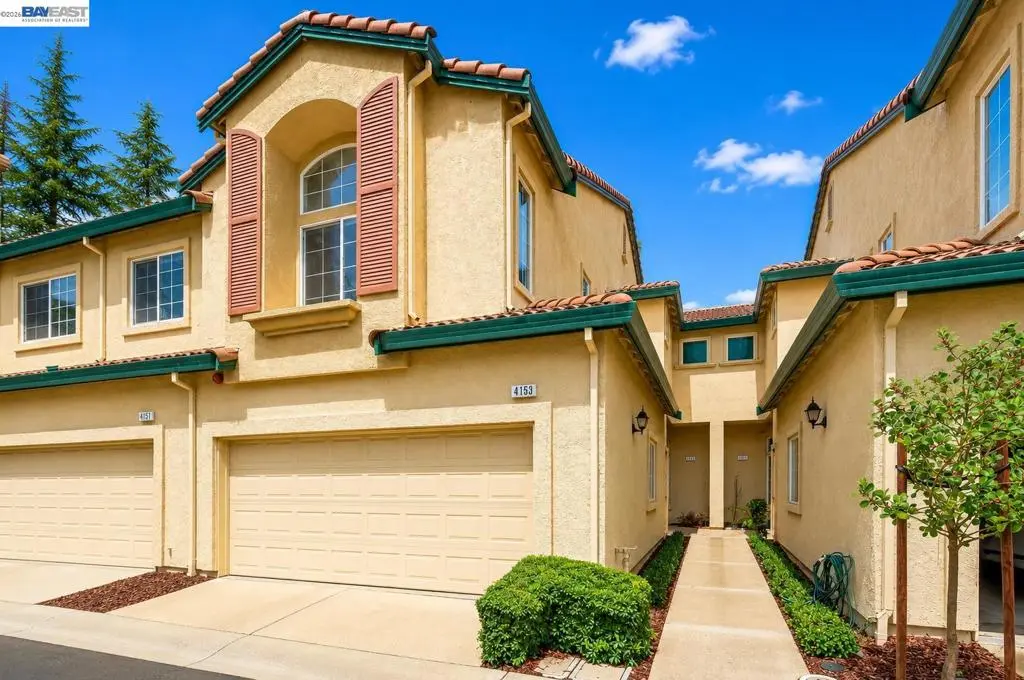 Townhouse for sale at 4153 Alba Ct, Pleasanton, CA featuring 2 beds and 3 baths