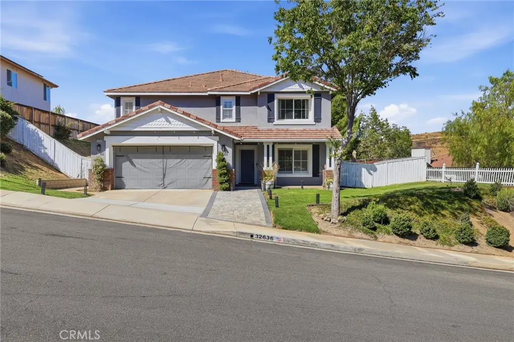 32636 Sierra Oak, Castaic, CA — listing photo 1