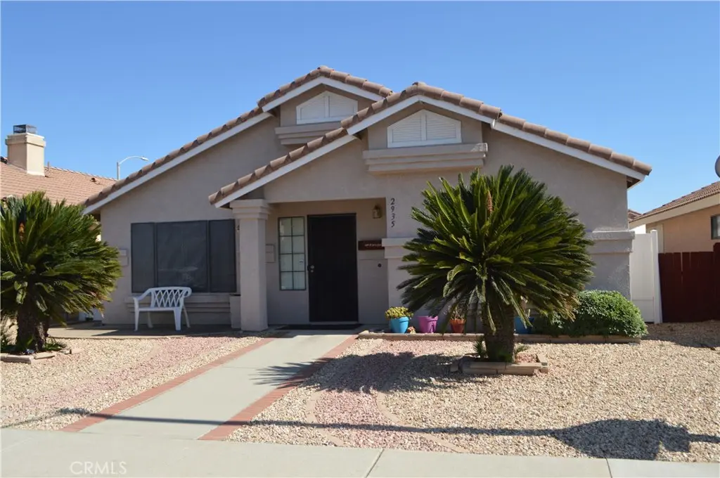 Single Family Residence for sale at 2935 W Fruitvale, Hemet, CA featuring 2 beds and 2 baths
