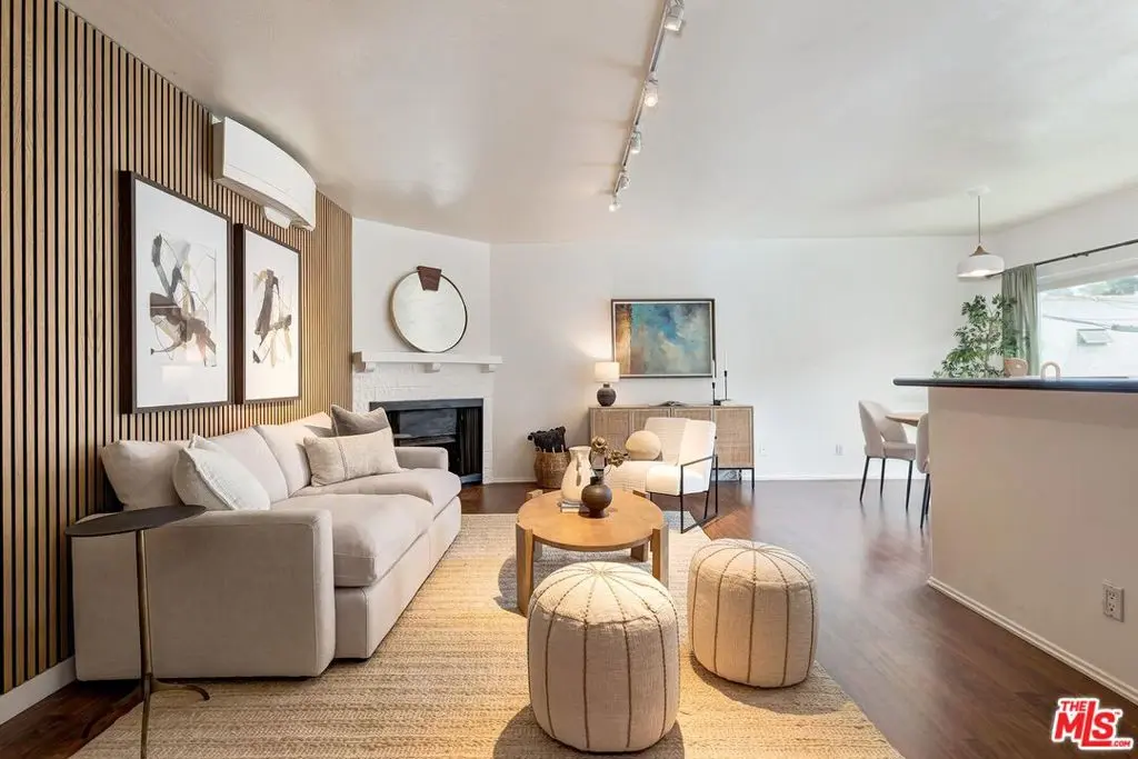 Residential Lease for rent at 1337 Berkeley Street 7, Santa Monica, Los Angeles County, CA featuring 2 beds and 2 baths