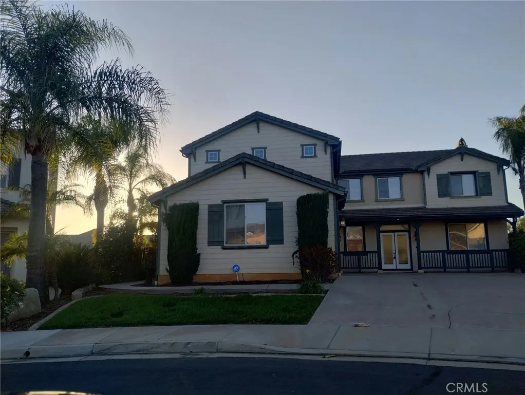 Single Family Residence for rent at 45009 Oakford Court, Temecula, CA featuring 5 beds and 3 baths
