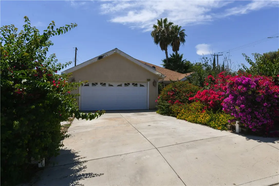 25481 Foothill Drive E, San Bernardino, CA — listing photo 1