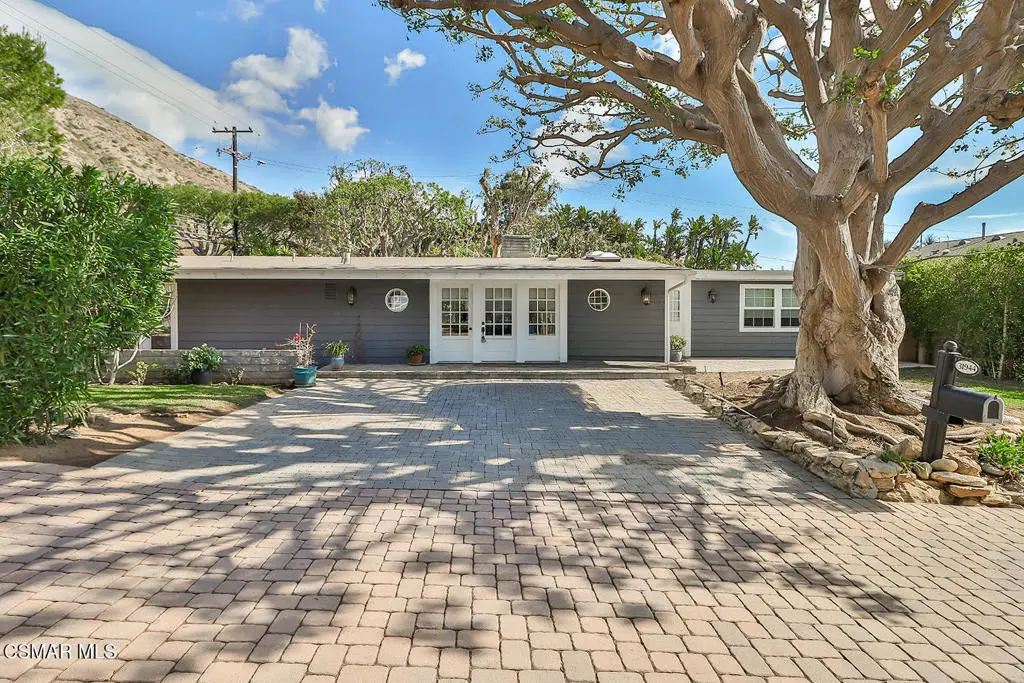 Residential Lease for rent at 31944 Pacific Coast Highway, Malibu, Los Angeles County, CA featuring 4 beds and 4 baths