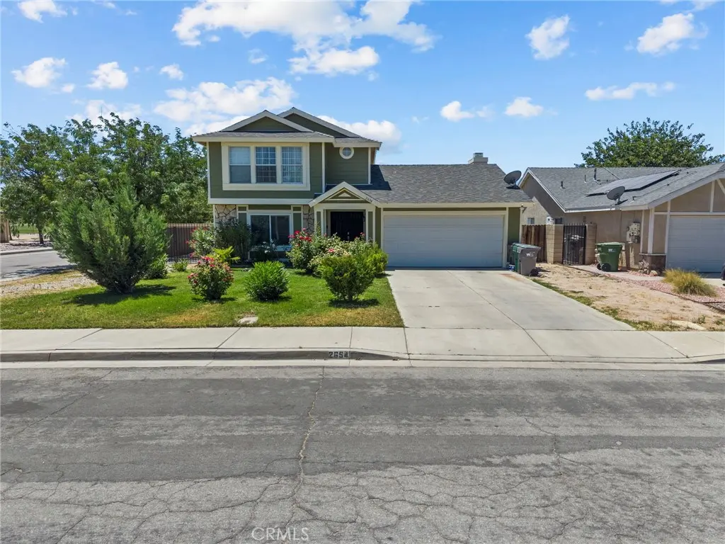 2654 Regal Court, Lancaster, CA — listing photo 1