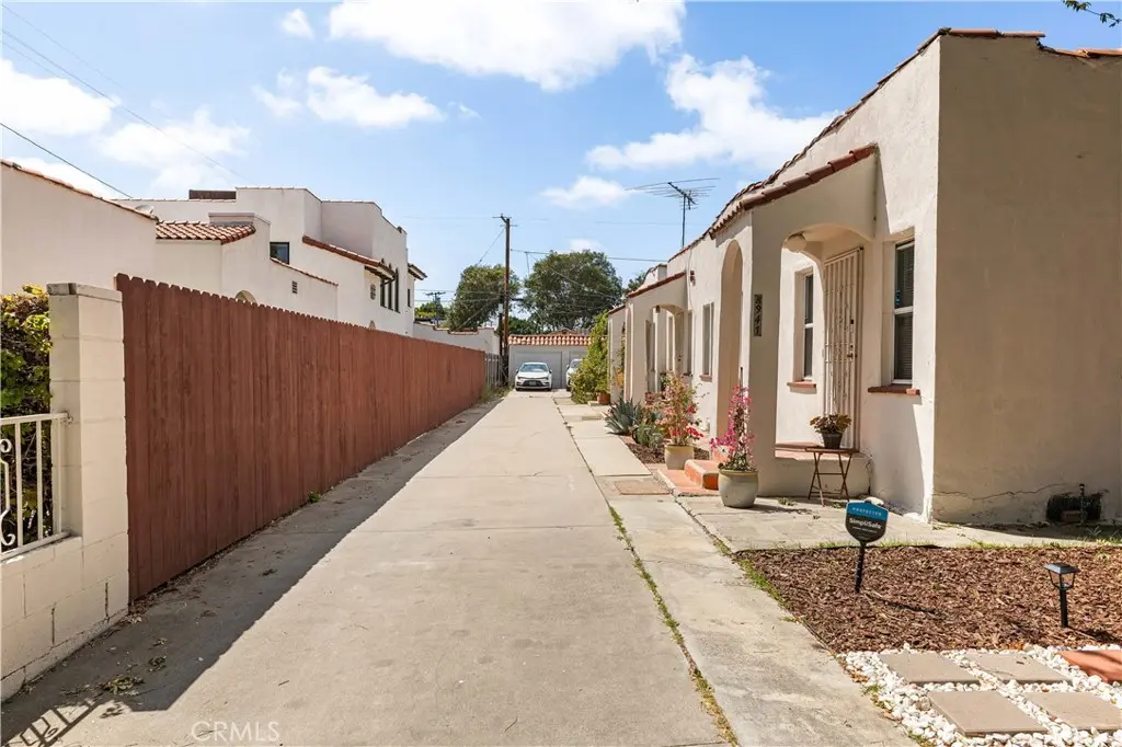 8947 Hubbard, Culver City, CA — listing photo 1