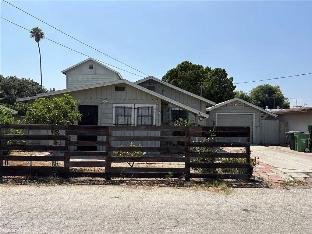 Single Family Residence for sale at 11402 Basye, El Monte, CA featuring 3 beds and 1 bath