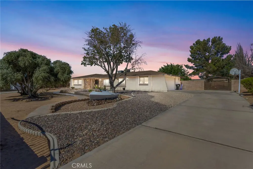 20135 Eyota Road, Apple Valley, CA — listing photo 1