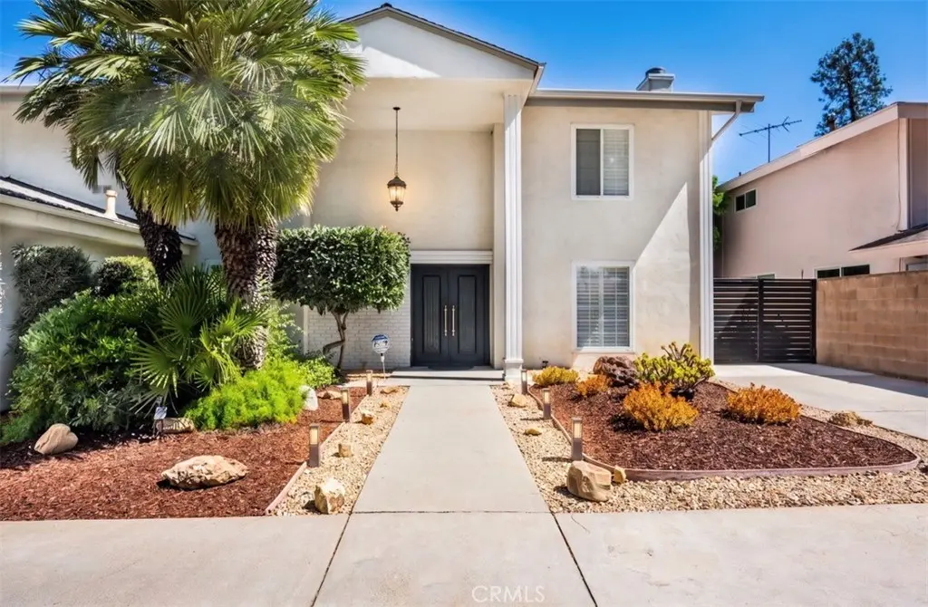 18649 Superior, Northridge, CA — listing photo 1