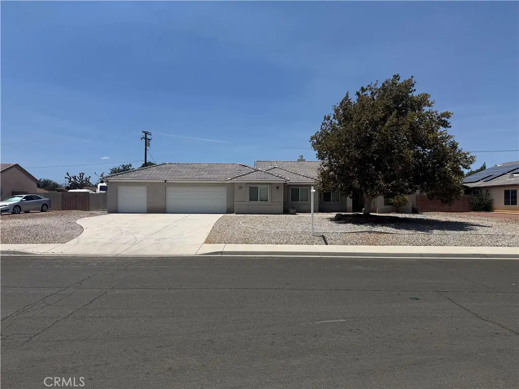 13520 Bordeaux Court, Apple Valley, CA — listing photo 1