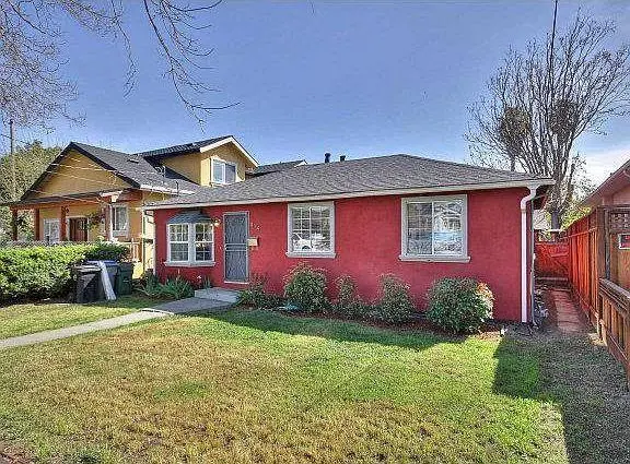 Single Family Residence for sale at 914 Delmas Avenue, San Jose, CA featuring 3 beds and 2 baths