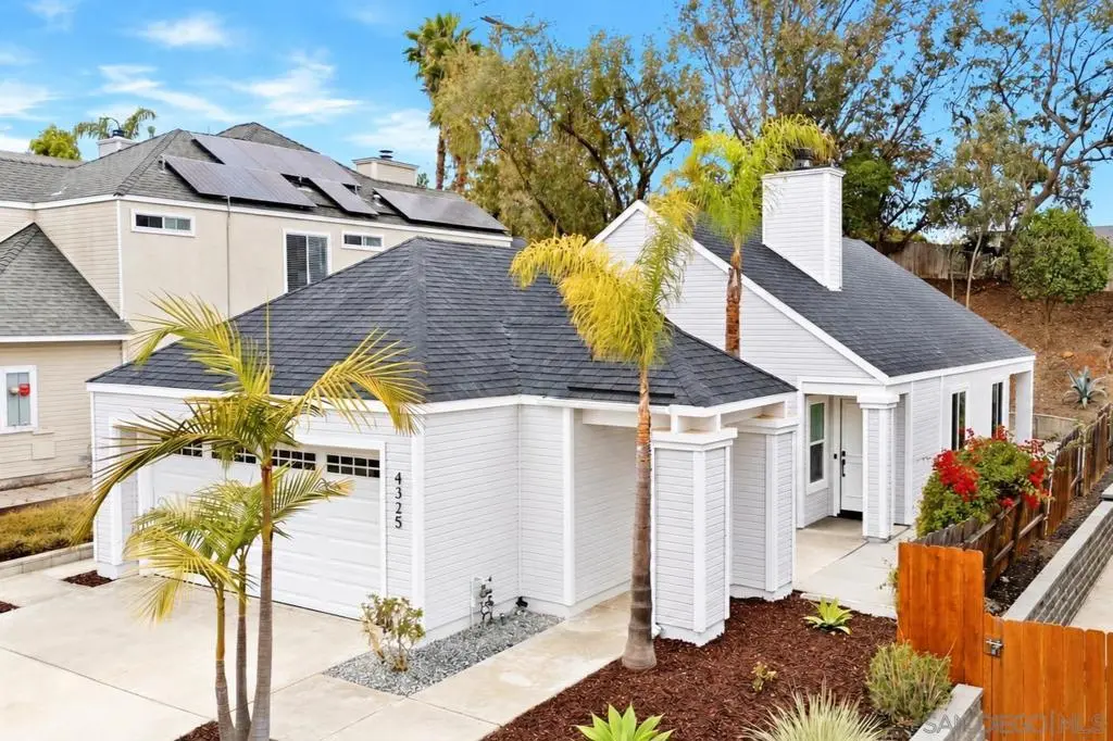 Single Family Residence for sale at 4325 Via Tercero, Oceanside, CA featuring 3 beds and 2 baths