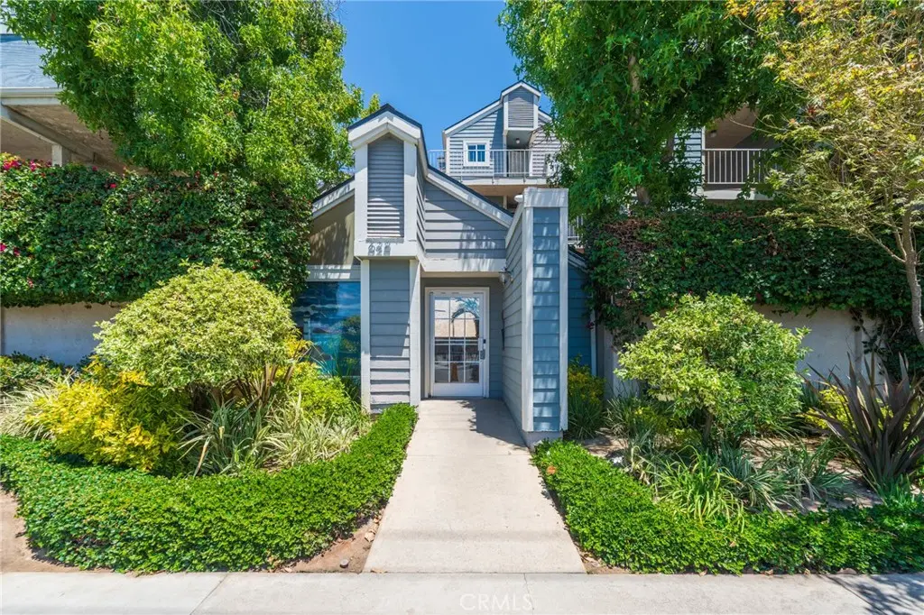 Condominium for sale at 628 Daisy Avenue 225, Long Beach, CA featuring 1 bed and 1 bath