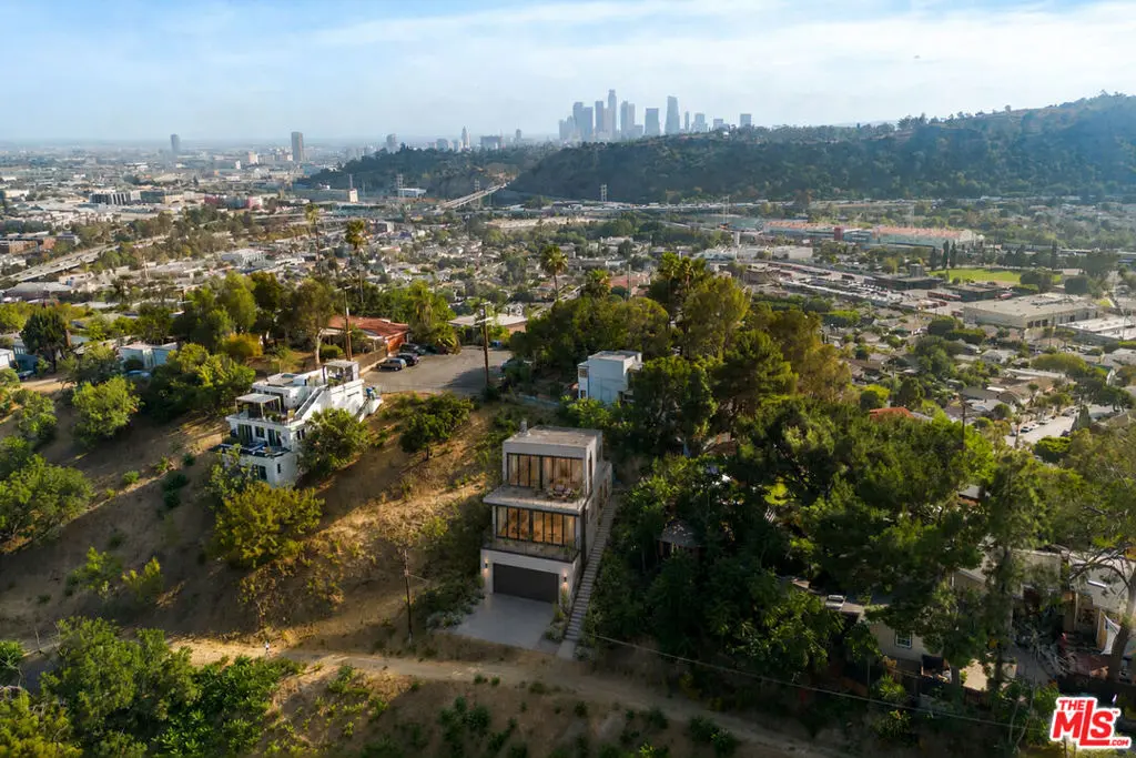 534 Beech Street, Los Angeles, CA — listing photo 1