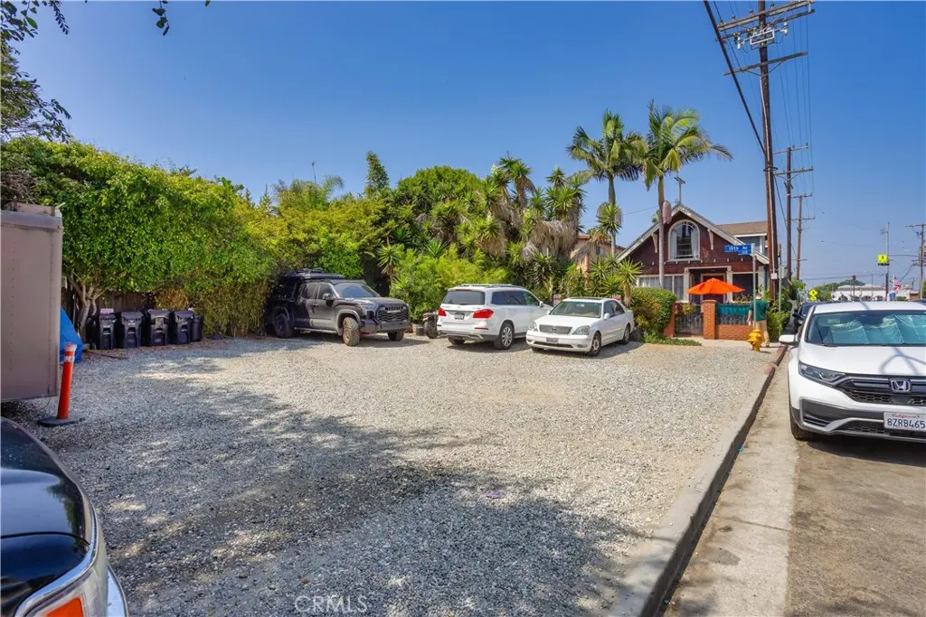 1909 Pacific Avenue, Venice, CA — listing photo 1
